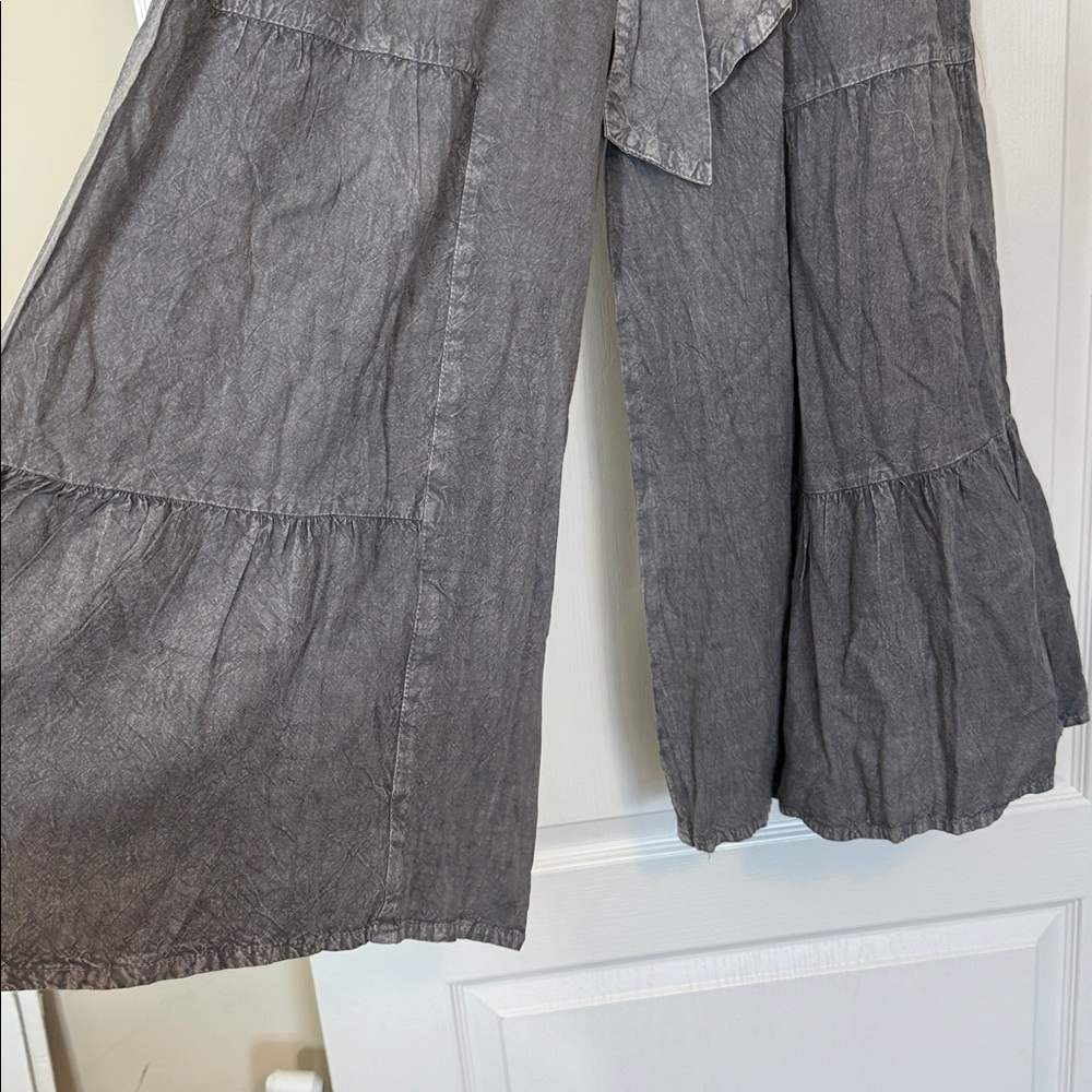 Cute Options BOHO Tiered Ruffle Pants Gray Medium / Large - Picture 5 of 13